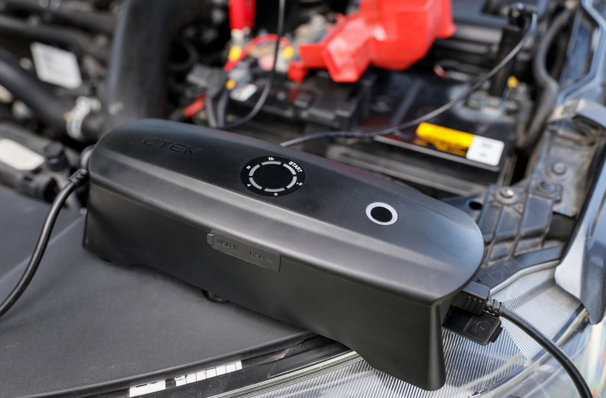 CHARGEUR DE BATTERIE CTEK PORTABLE