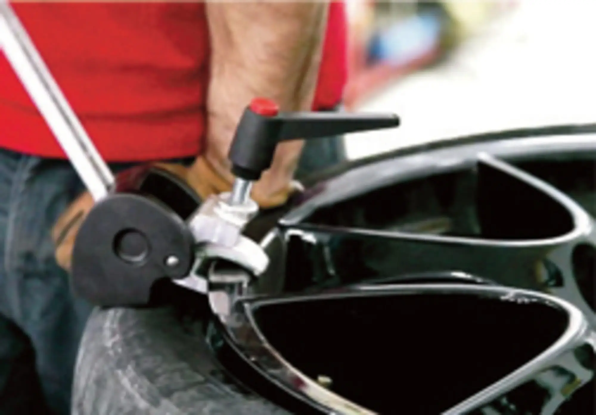 Pince en plastique "3me main"