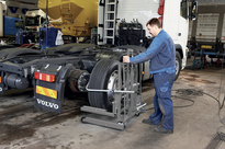 LEVE-ROUE A FONCTIONNEMENT HYDRAULIQUE